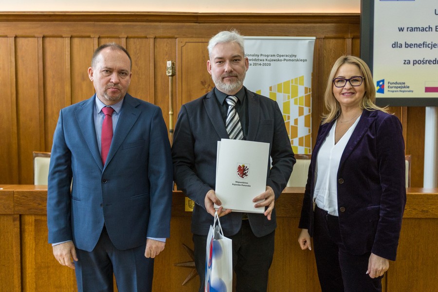 Uroczyste wręczenie umów o dofinansowanie projektów wybranych przez Lokalną Grupę Działania Pałuki – Wspólna Sprawa i Lokalną Grupę Działania Inowrocław, fot. Szymon Zdziebło www.tarantoga.pl