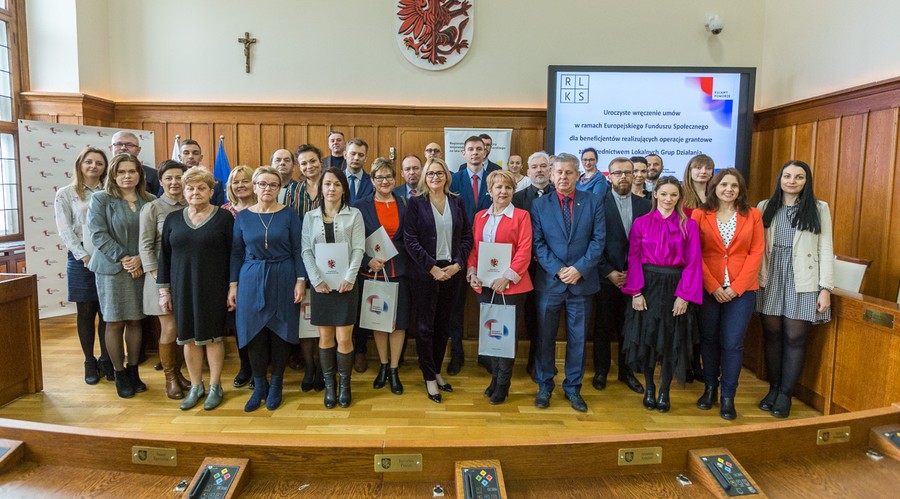 Uroczyste wręczenie umów o dofinansowanie projektów wybranych przez Lokalną Grupę Działania Pałuki – Wspólna Sprawa i Lokalną Grupę Działania Inowrocław, fot. Szymon Zdziebło www.tarantoga.pl