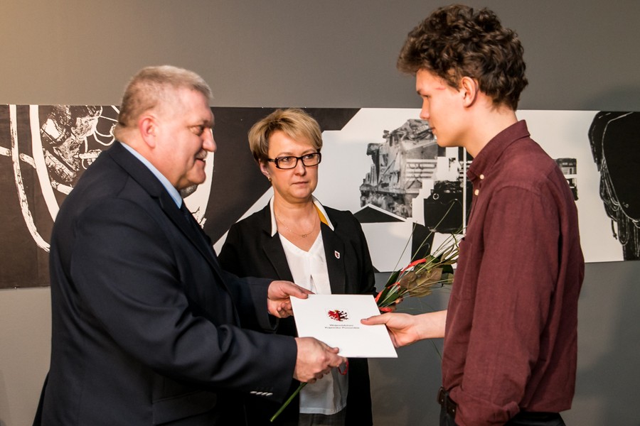 Wręczenie stypendiów artystycznych marszałka województwa, fot. Andrzej Goiński