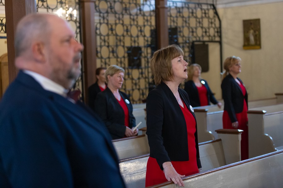 Chór wystąpił w Kościele Matki Boskiej Częstochowskiej w Chełmnie, fot. Mikołaj Kuras dla UMWKP