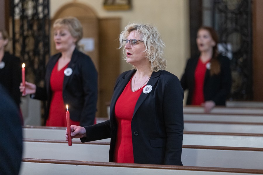 Chór wystąpił w Kościele Matki Boskiej Częstochowskiej w Chełmnie, fot. Mikołaj Kuras dla UMWKP