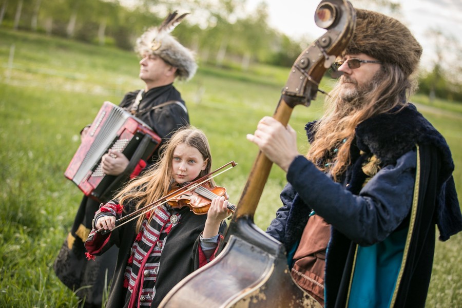 Członkowie husarii wykonali „Barkę”, fot. Andrzej Goiński