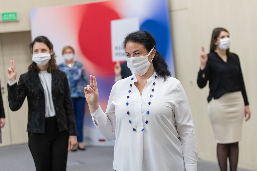 Ślubowanie urzędników, fot. Mikołaj Kuras dla UMWKP