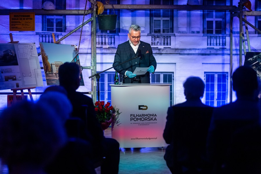 Ceremonia ogłoszenia wyników konkursu na koncepcję architektoniczną rozbudowy gmachu Filharmonii Pomorskiej, fot. Filip Kowalkowski dla UMWKP