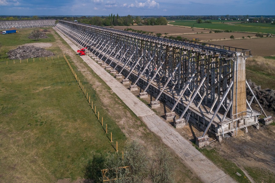 Trwa rewitalizacja ciechocińskich tężni, fot. Szymon Zdziebło taranotga.pl/ UMWKP