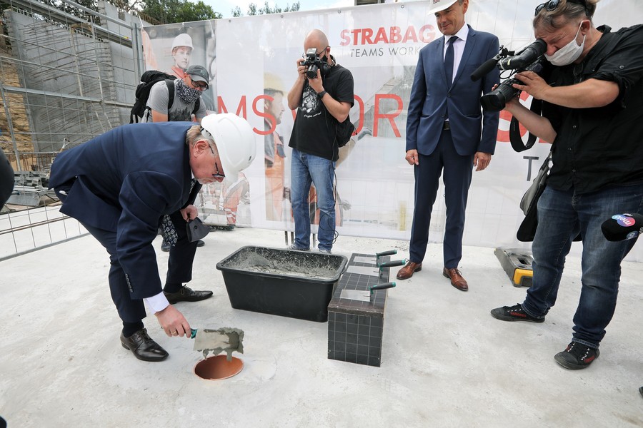 Uroczystość wmurowania kamienia węgielnego pod budowę Centrum Medycyny Weterynaryjnej UMK, fot. Andrzej Romański/UMK