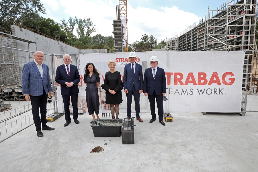 Uroczystość wmurowania kamienia węgielnego pod budowę Centrum Medycyny Weterynaryjnej UMK, fot. Andrzej Romański/UMK