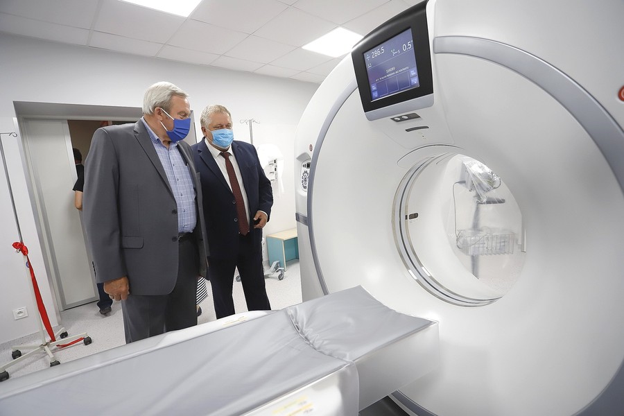 Otwarcie nowej pracowni tomograficznej w Szpitalu Popiełuszki we Włocławku, fot. Mikołaj Kuras dla UMWKP