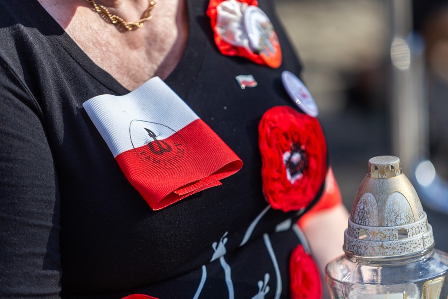 Obchody 76. rocznicy wybuchu Powstania Warszawskiego w Toruniu, fot. Szymon Zdziebło/tarantoga.pl dla UMWKP