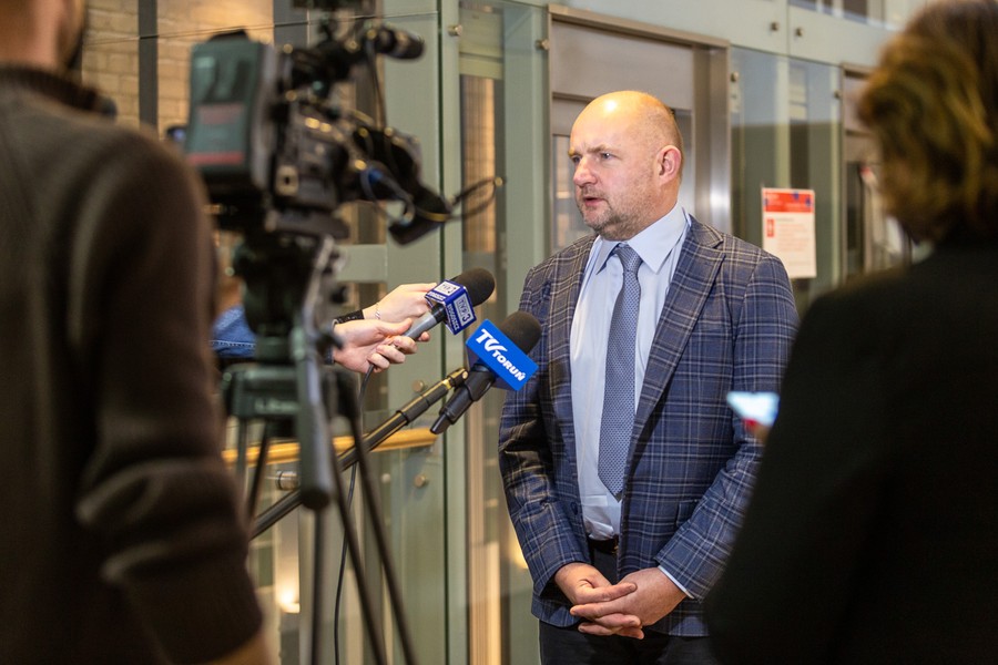 Wizyta młodych mistrzów lekkiej atletyki w Urzędzie Marszałkowskim, fot. Szymon Zdziebło tarantoga.pl dla UMWKP