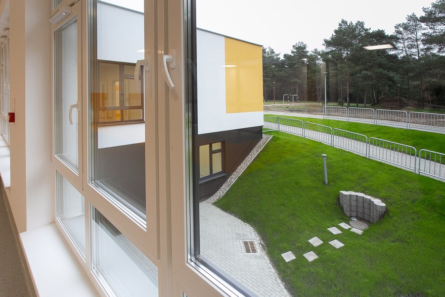 Nowy budynek ośrodka im. Maczka w Bydgoszczy, w którym znajdują się warsztaty zawodowe, fot. Filip Kowalkowski dla UMWKP