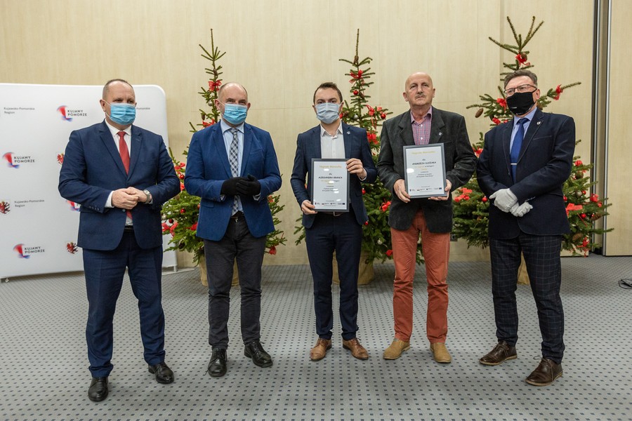 Uroczystość wręczenia nagród dla dziennikarzy – laureatów konkursu „Fundusze europejskie dla Kujawsko-Pomorskiego” w kategoriach: prasa/internet, radio i tv/tv internetowa, fot. Szymon Zdziebło/tarantoga.pl dla UMWKP
