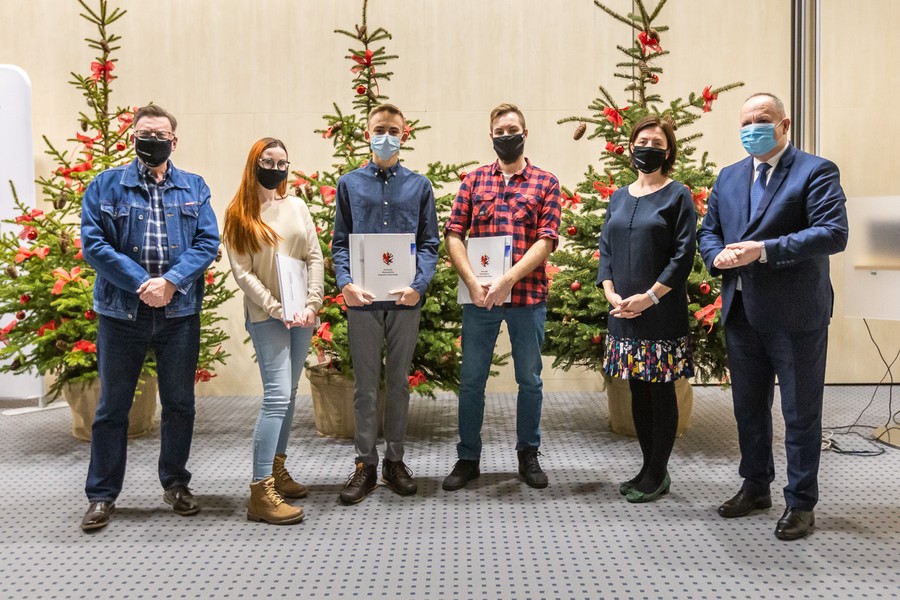 Spotkanie z laureatami konkursu fotograficznego „Kujawsko-Pomorskie: podoba mi się”, fot. Szymon Zdziebło tarantoga.pl dal UMWKP