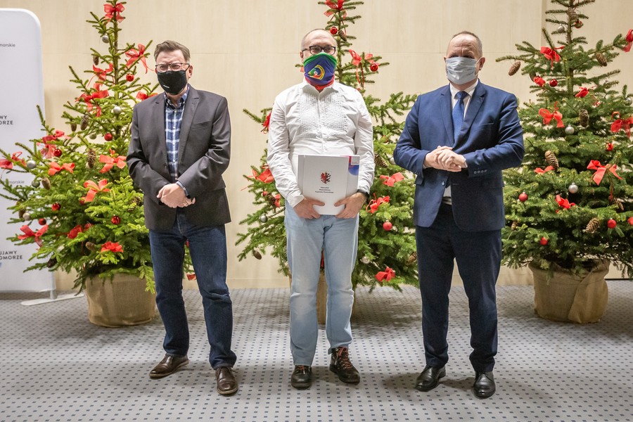 Spotkanie z laureatami konkursu fotograficznego „Kujawsko-Pomorskie: podoba mi się”, fot. Szymon Zdziebło tarantoga.pl dal UMWKP