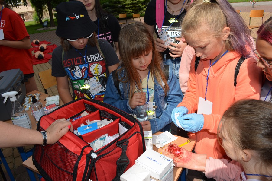Stanowisko pozorowane- zabezpieczanie ran