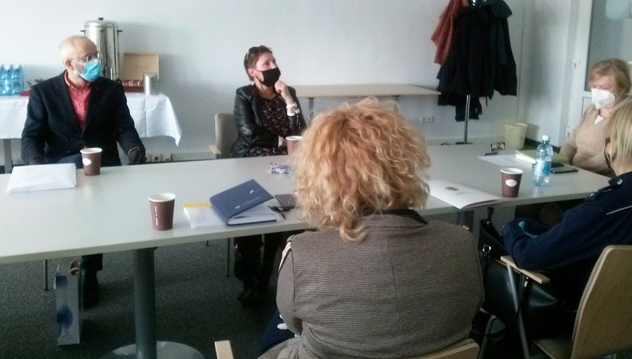 Spotkanie podsumowujące zespołu autorskiego do opracowania projektu pn. „Wojewódzki program przeciwdziałania przemocy w rodzinie dla województwa kujawsko-pomorskiego na lata 2021-2026”, Toruń, 22.02.2021 r. fot. Biuro Wsparcia Rodziny i Przeciwdziałania Przemocy