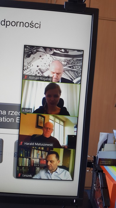 Od góry p. R. Rogalski, p. A. Lisek-Charkiewicz, p. H. Matuszewski, p. L. Walczak podczas Prezydium K-P WRDS, fot. Beata Wiśniewska