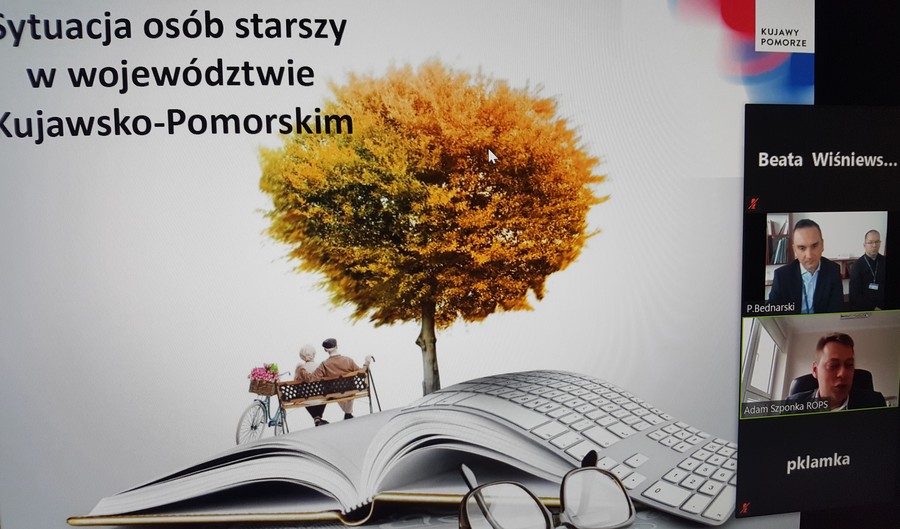 Od góry p. P. Bednarski, p. T. Kamiński, p. A. Szponka podczas posiedzenia Zespołów, fot. Beata Wiśniewska