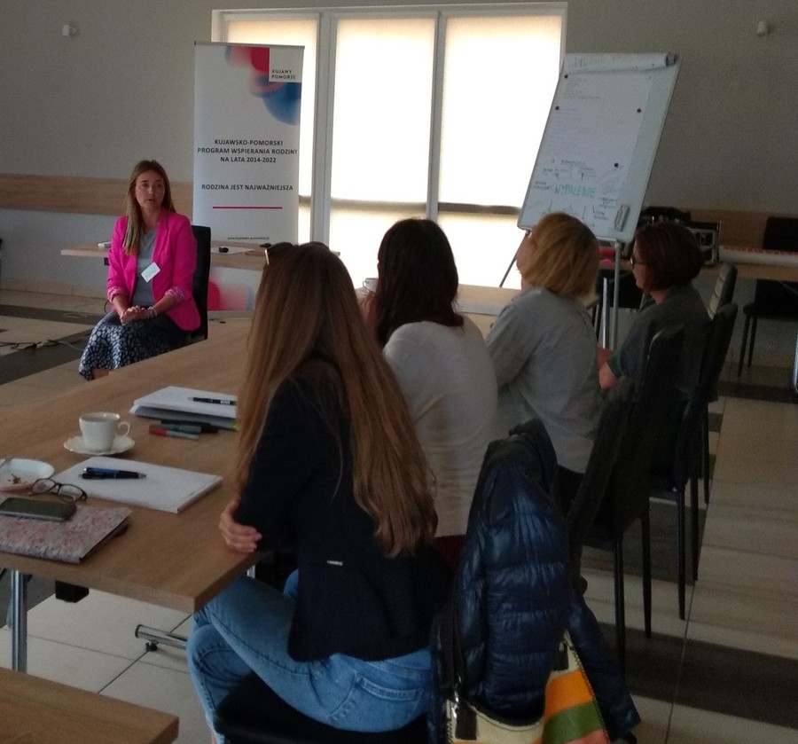 Warsztaty zapobiegające wypaleniu zawodowemu, Dobrcz, 15.09.2021 r., fot. Biuro Wsparcia i Przeciwdziałania Przemocy