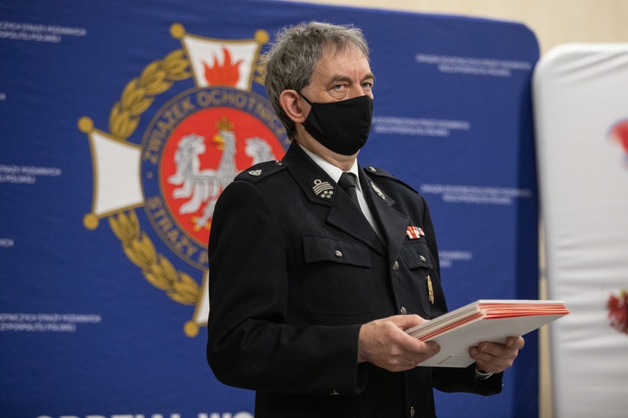 Przekazanie sprzętu strażakom, fot. Mikołaj Kuras dla UMWKP