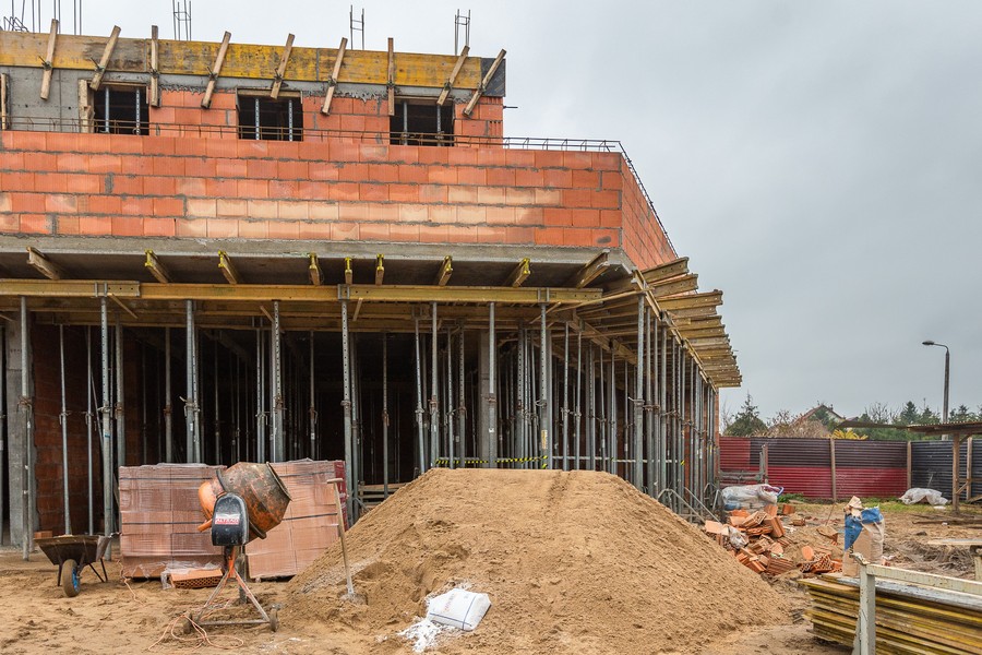 Budowa ośrodka opieki wytchnieniowej Dom Światła, fot. Szymon Zdziebło/tarantoga.pl dla UMWKP