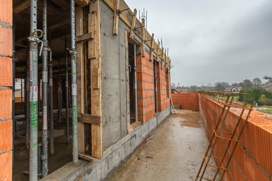 Budowa ośrodka opieki wytchnieniowej Dom Światła, fot. Szymon Zdziebło/tarantoga.pl dla UMWKP
