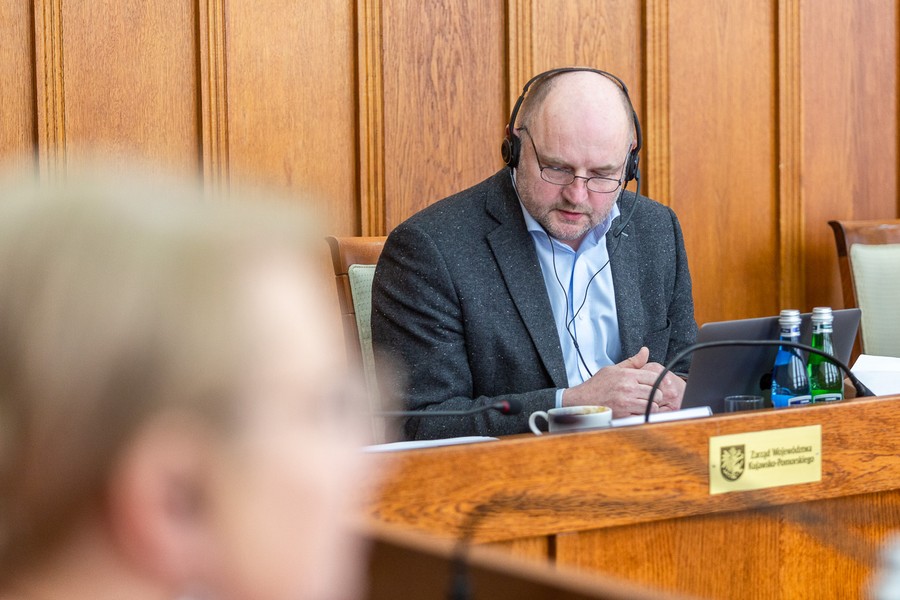 Sesja sejmiku województwa 26.04.21, fot. Szymon Zdziebło/tarantoga.pl dla UMWKP
