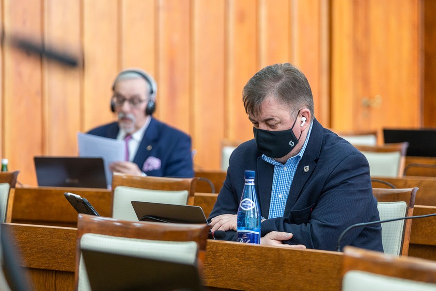 Sesja sejmiku województwa 26.04.21, fot. Szymon Zdziebło/tarantoga.pl dla UMWKP