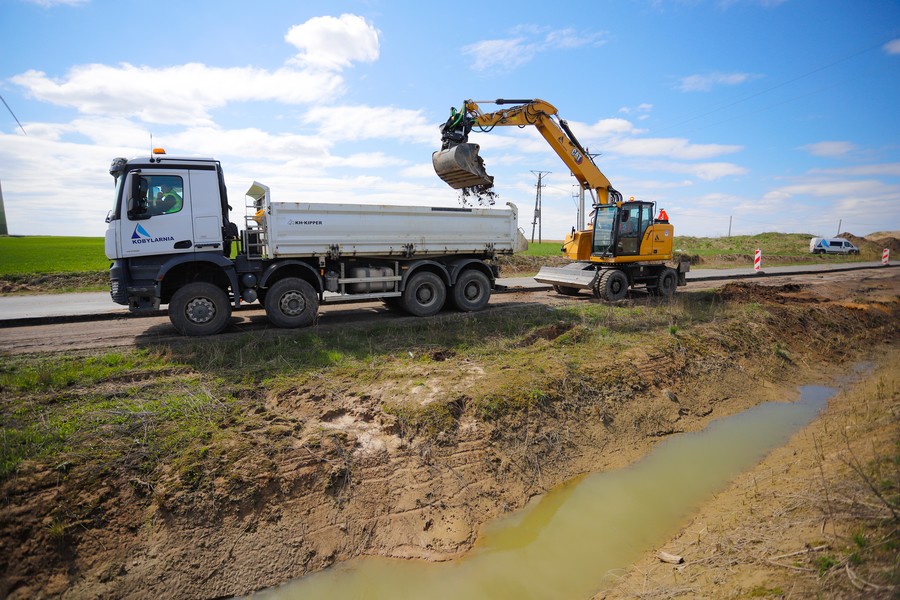 Remont DW 548 Stolno-Wąbrzeźno, fot. Mikołaj Kuras dla UMWKP