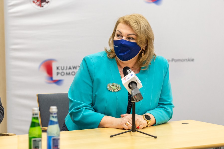 Podpisanie listy intencyjnego w sprawie organizacji zawodów o puchar Gordona Bennetta w Toruniu, fot. Szymon Zdziebło/tarantoga.pl dla UMWKP