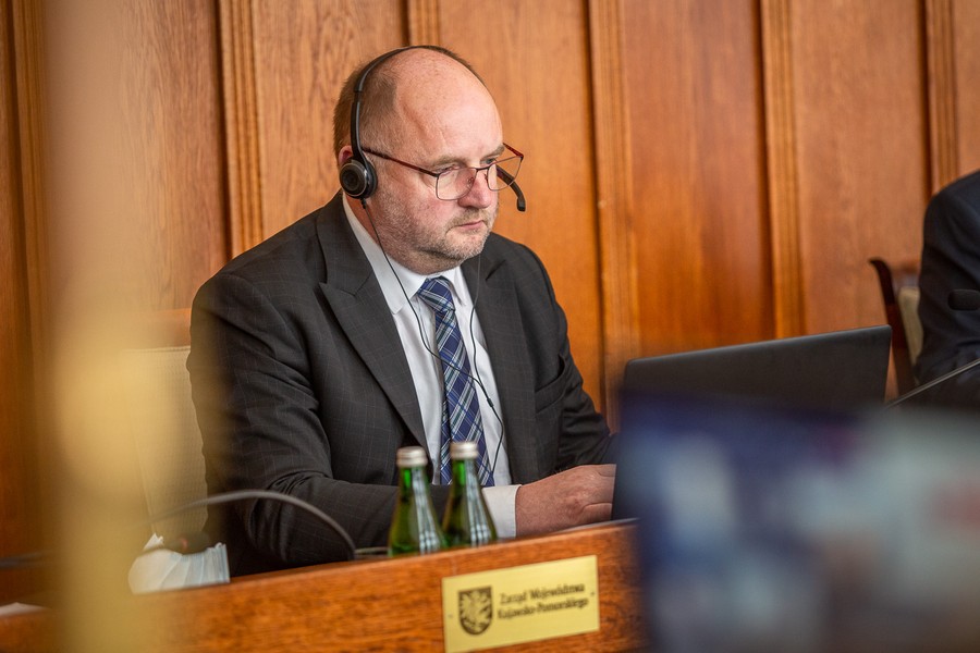 Sesja absolutoryjna sejmiku, 24 maja 2021, fot. Szymon Zdziebło/tarantoga.pl dla UMWKP