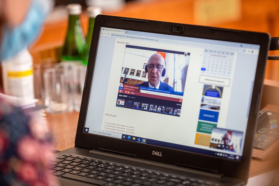 Sesja absolutoryjna sejmiku, 24 maja 2021, fot. Szymon Zdziebło/tarantoga.pl dla UMWKP