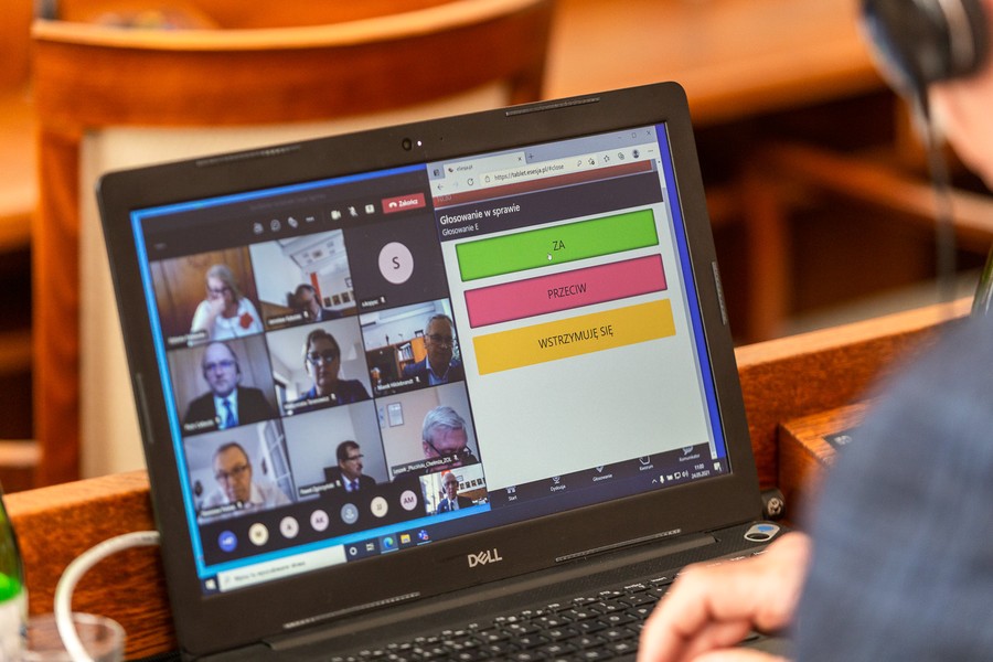 Sesja absolutoryjna sejmiku, 24 maja 2021, fot. Szymon Zdziebło/tarantoga.pl dla UMWKP
