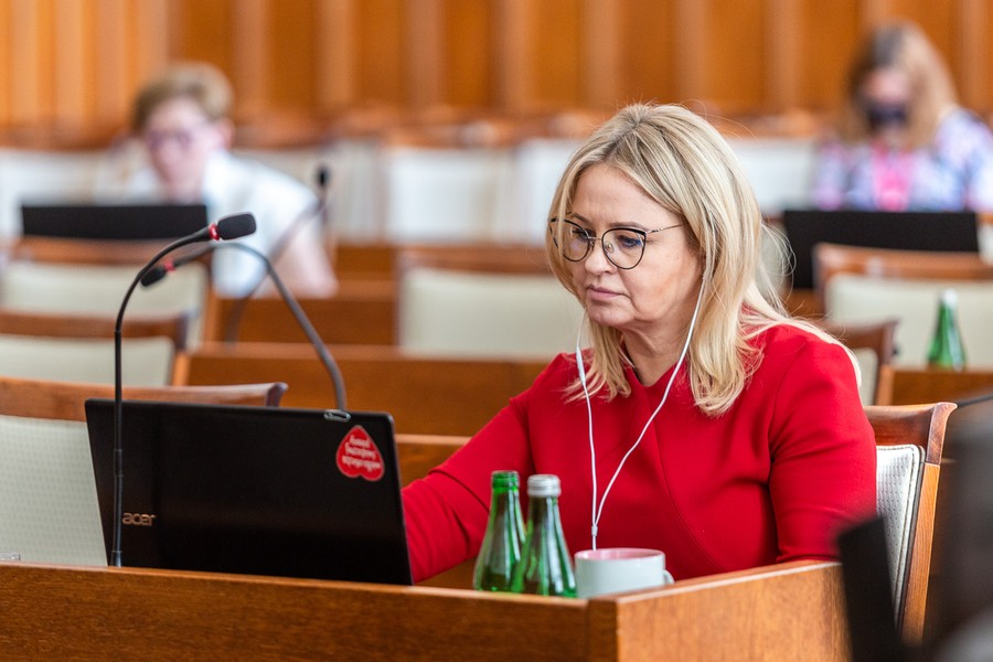 Sesja absolutoryjna sejmiku, 24 maja 2021, fot. Szymon Zdziebło/tarantoga.pl dla UMWKP