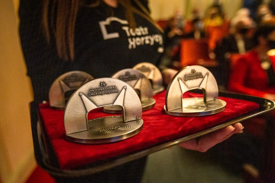 Zakończenie jubileuszowego sezonu w Teatrze im. Wilama Horzycy, fot. Szymon Zdziebło/tarantoga.pl dla UMWKP