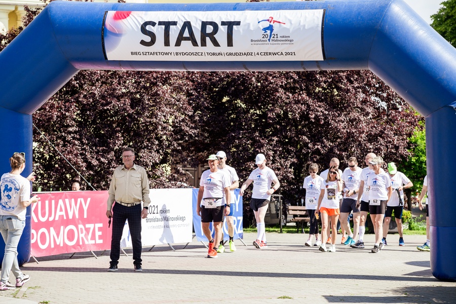 Bieg sztafetowy pamięci Bronisława Malinowskiego, fot. Filip Kowalkowski dla UMWKP