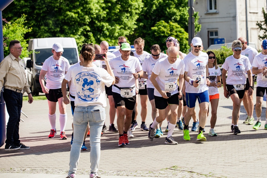Bieg sztafetowy pamięci Bronisława Malinowskiego, fot. Filip Kowalkowski dla UMWKP