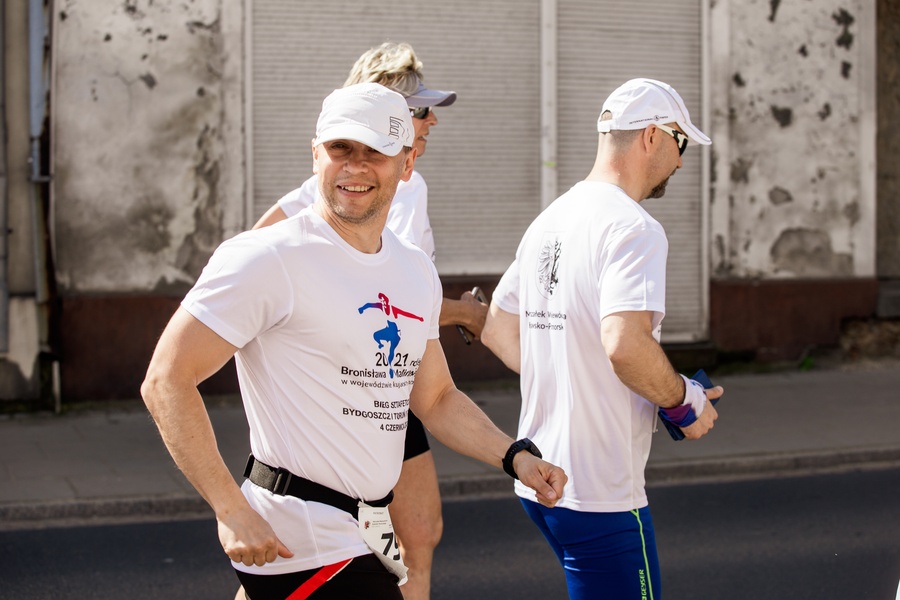 Bieg sztafetowy pamięci Bronisława Malinowskiego, fot. Filip Kowalkowski dla UMWKP