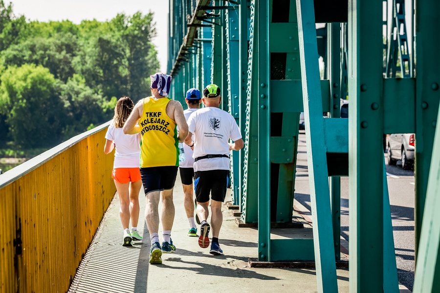 Bieg sztafetowy pamięci Bronisława Malinowskiego, fot. Filip Kowalkowski dla UMWKP