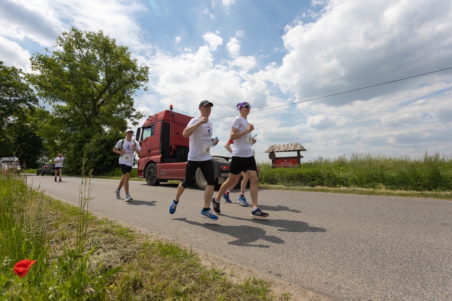 Bieg sztafetowy pamięci Bronisława Malinowskiego, fot. Mikołaj Kuras dla UMWKP
