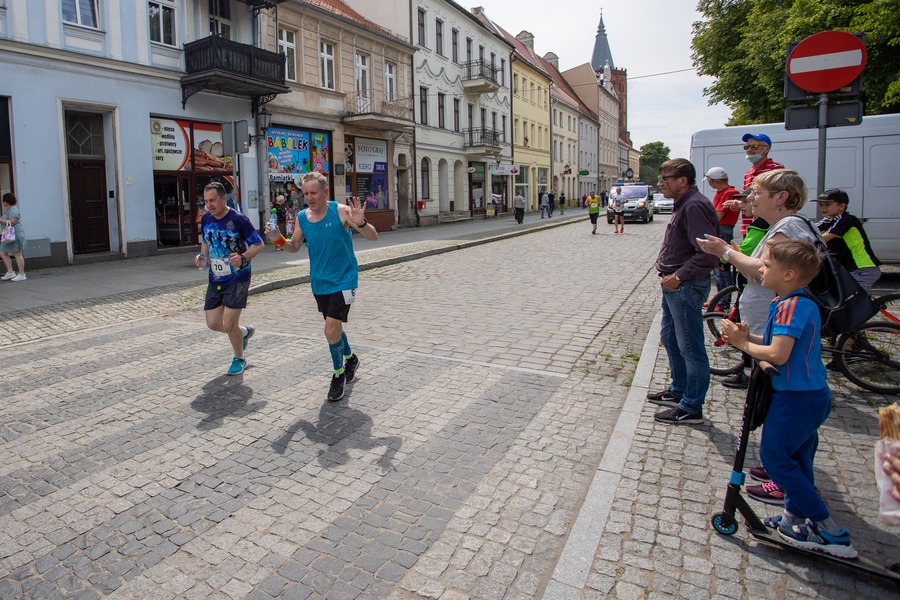 Bieg sztafetowy pamięci Bronisława Malinowskiego, fot. Mikołaj Kuras dla UMWKP