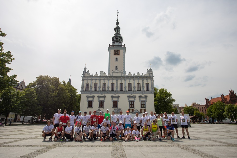 Bieg sztafetowy pamięci Bronisława Malinowskiego, fot. Mikołaj Kuras dla UMWKP