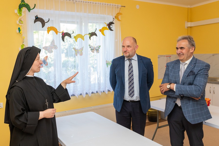 Otwarcie dziennego domu pobytu w Jabłonowie-Zamku, fot. Mikołaj Kuras dla UMWKP