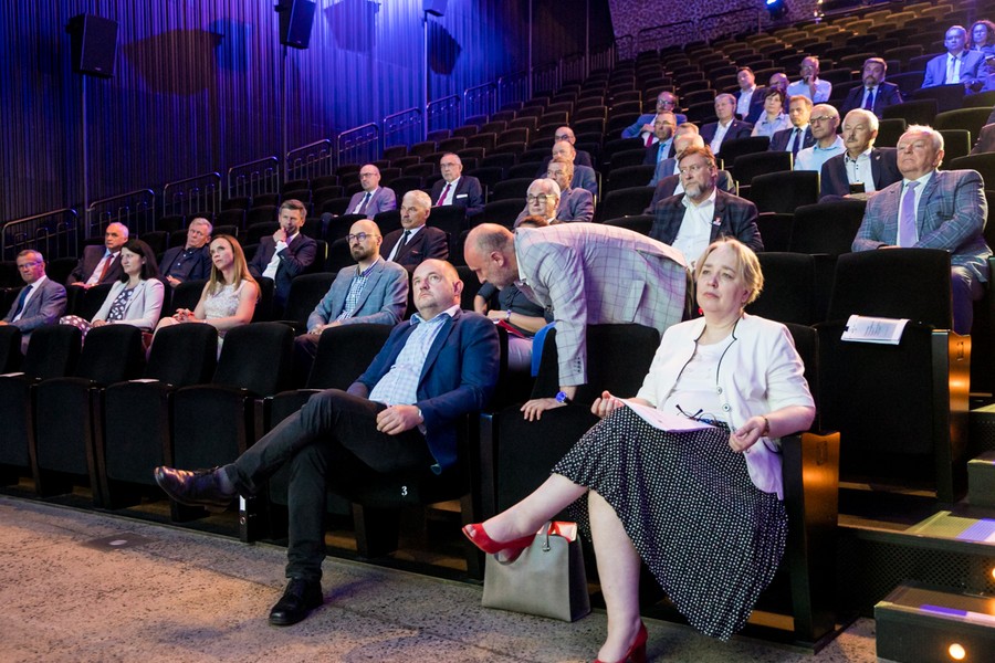 Podpisanie porozumienia w sprawie MOF Torunia, fot. Andrzej Goiński dla UMWKP