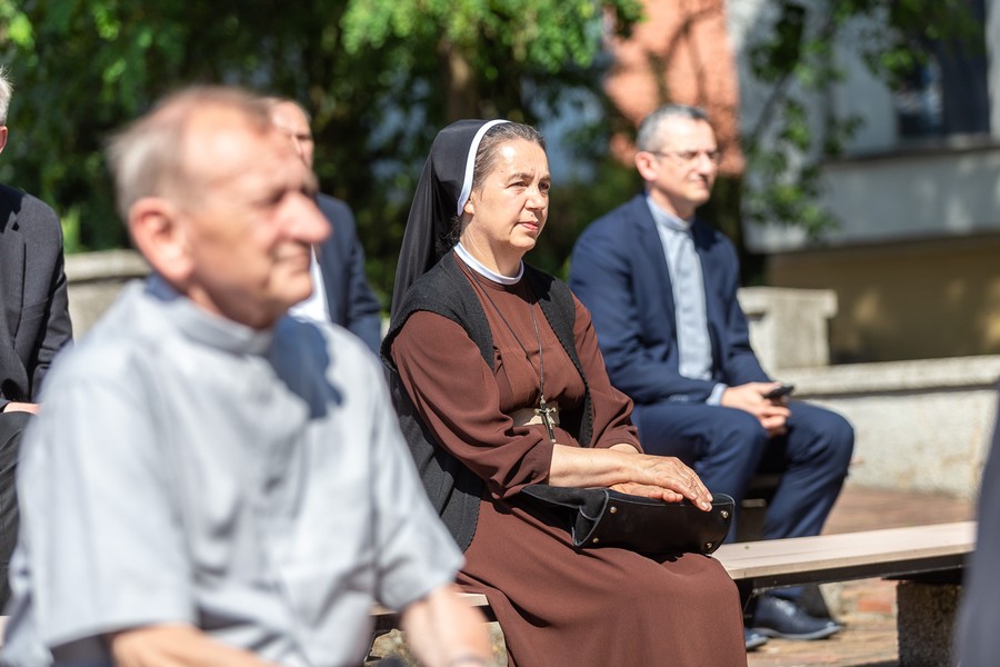 Wręczenie dotacji na renowację i konserwację zabytków, fot. Szymon Zdziebło/tarantoga.pl dla UMWKP