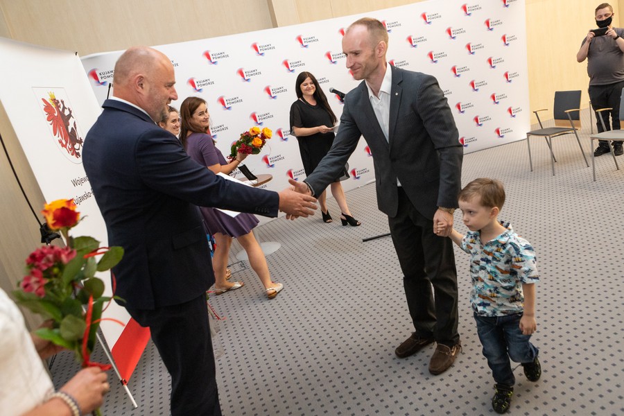 Wręczenie stypendiów artystycznych, fot. Mikołaj Kuras dla UMWKP