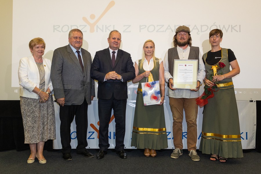 Uroczystość wręczenia nagród w konkursie „Rodzynki z pozarządówki”, fot. Mikołaj Kuras dla UMWKP