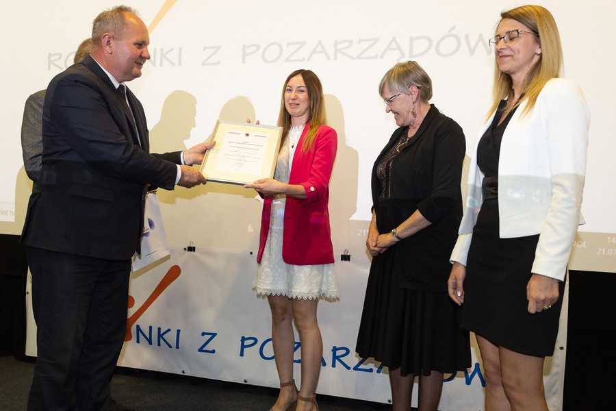 Uroczystość wręczenia nagród w konkursie „Rodzynki z pozarządówki”, fot. Mikołaj Kuras dla UMWKP