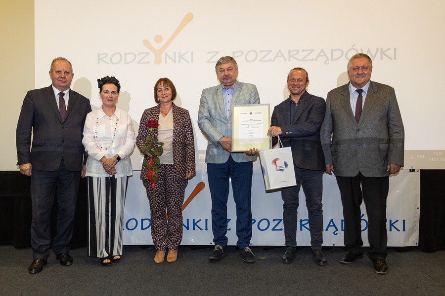 Uroczystość wręczenia nagród w konkursie „Rodzynki z pozarządówki”, fot. Mikołaj Kuras dla UMWKP