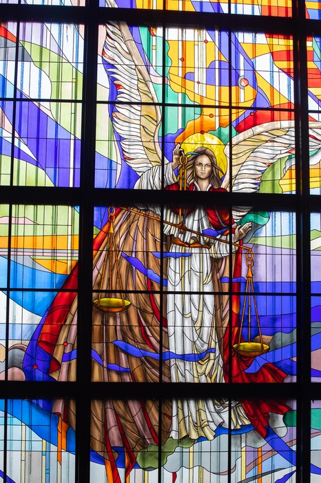 Witraże Elżbiety Bednarskiej w kościele św. Stanisława Kostki w Rypinie, fot. Mikołaj Kuras dla UMWKP